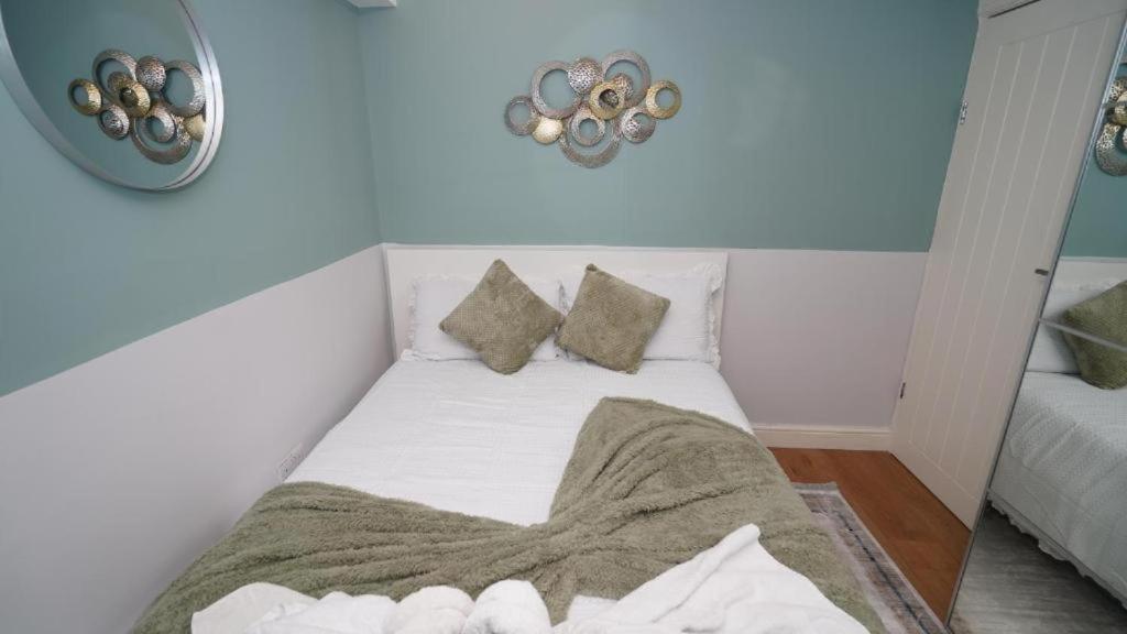 Sussex Garden One Bedroom Apartment Лондон Екстер'єр фото